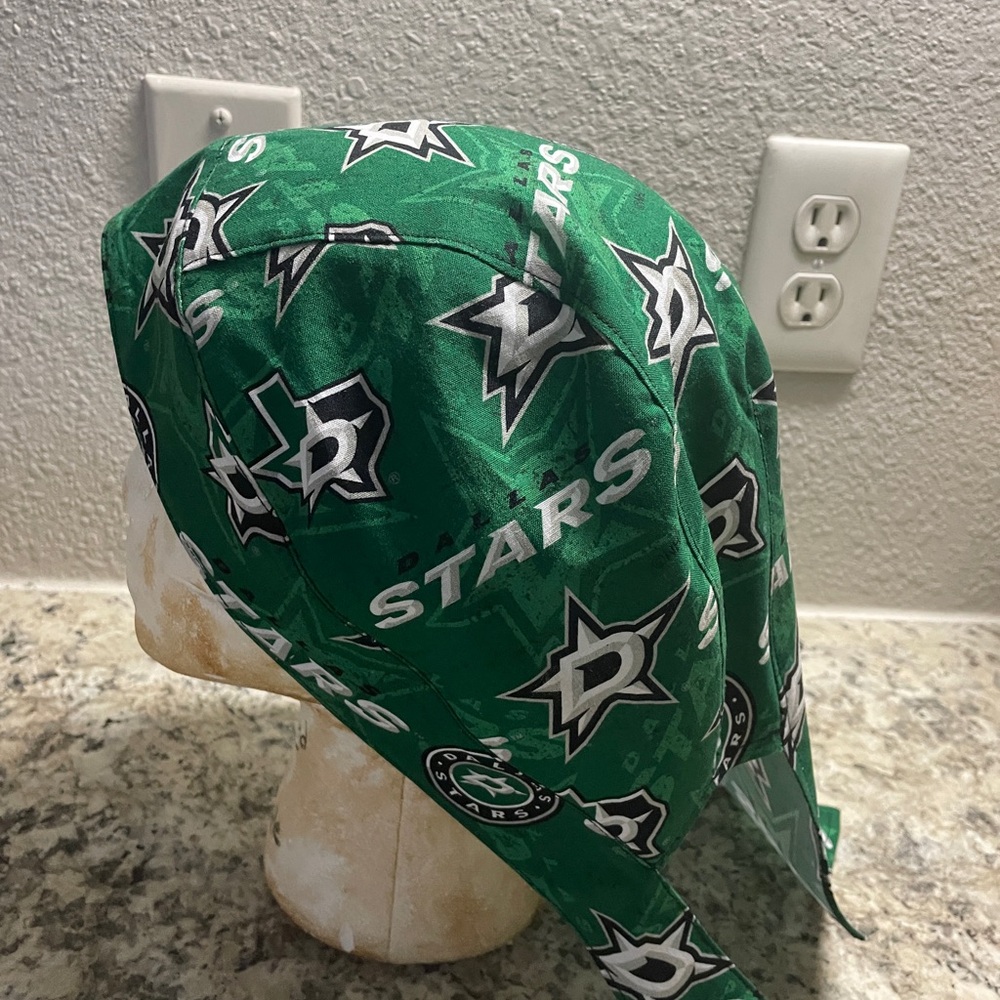 Green Star Pattern Hat Accessory - Picture 3 of 3
